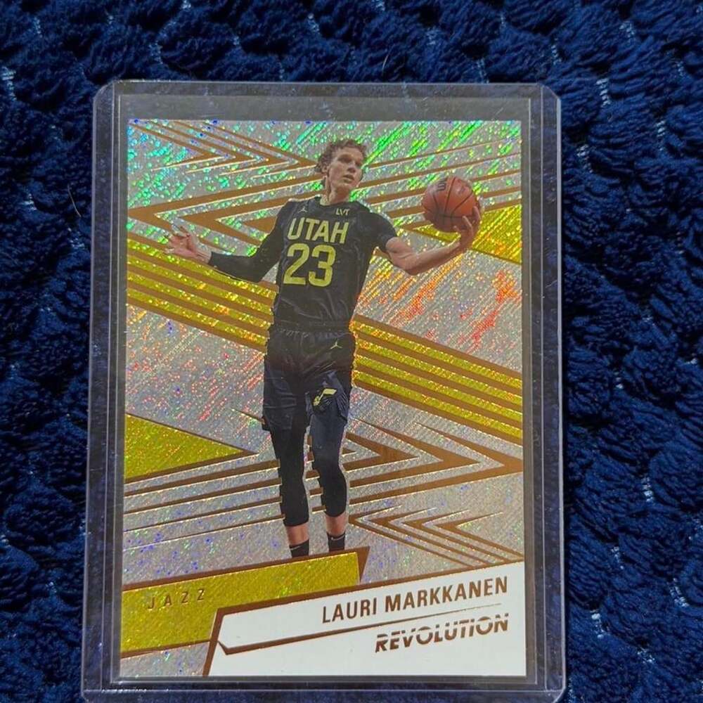 Panini Revolution Lauri Markkanen Utah Jazz Basketball Card No. 66